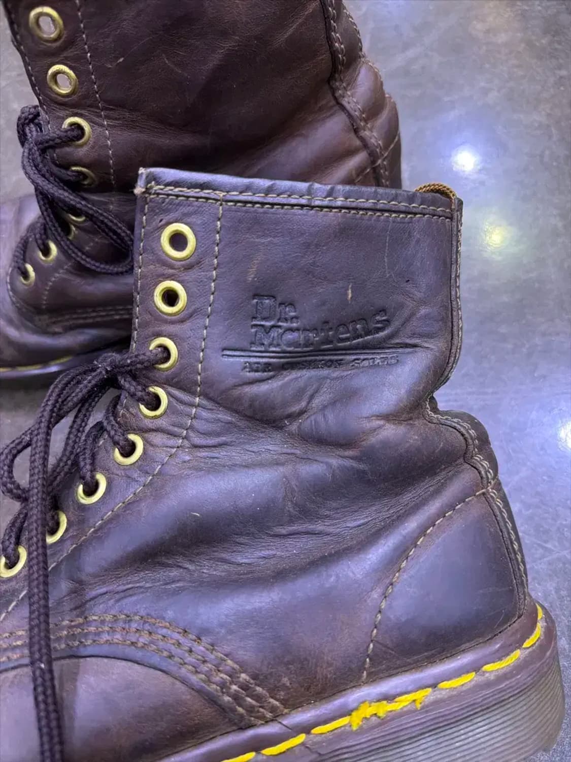 닥터마틴 1460 잉글랜드 메이드 8홀 부츠 워커 240 상품이미지6