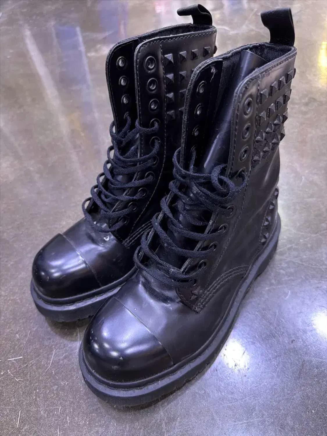 닥터마틴 링컨 10홀 스틸토 스터드 워커 부츠 220 상품이미지2