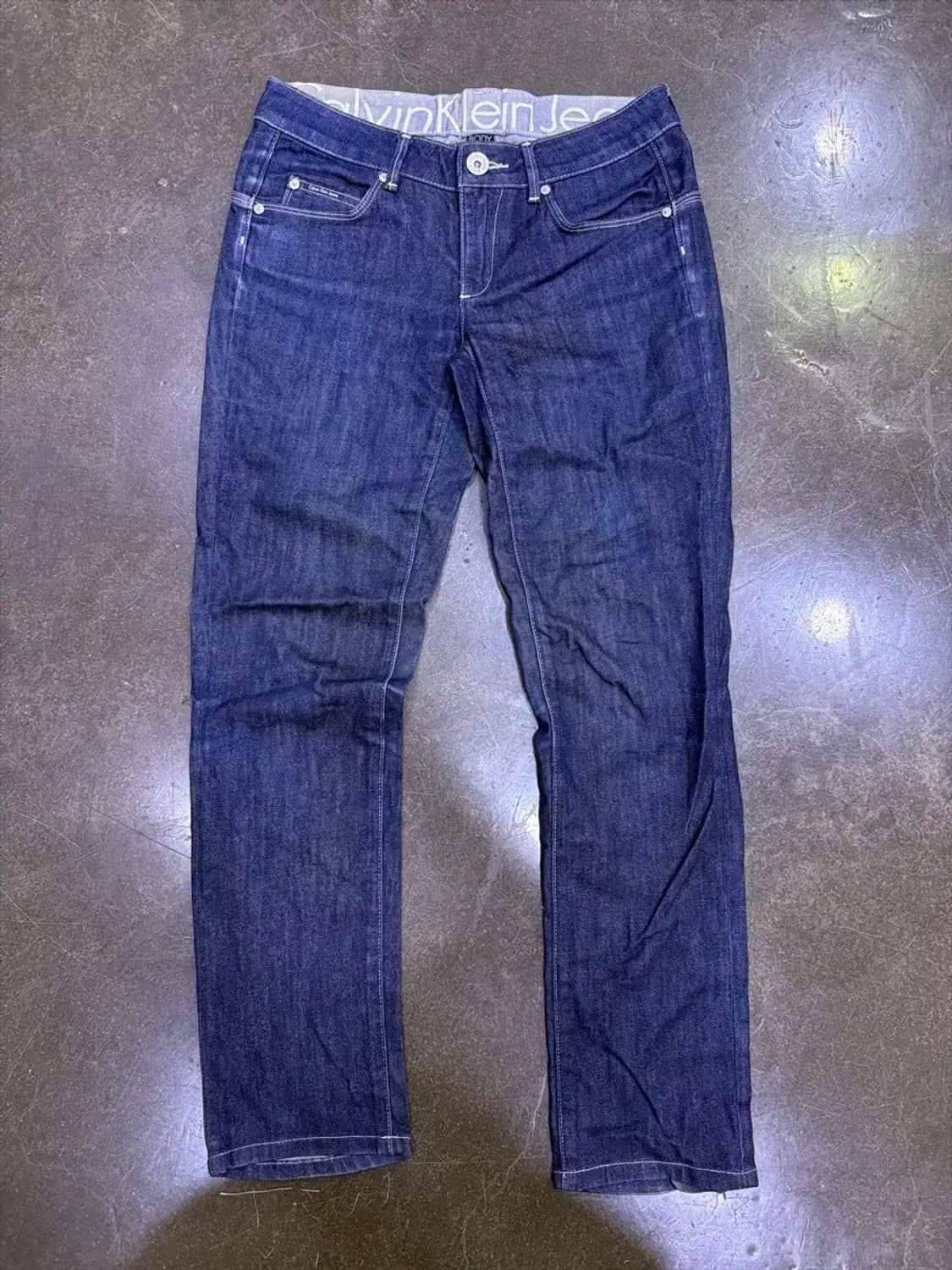 캘빈클라인 진스 바디 슬림 스키니 딥인디고 데님팬츠 27 상품이미지1