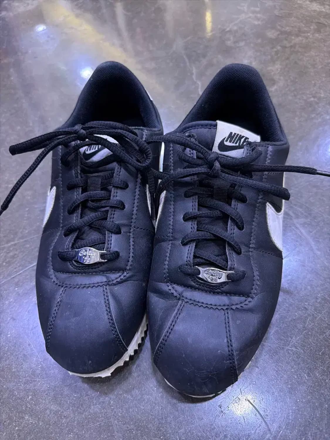 나이키 클래식 코르테즈 레더 블랙 화이트 스니커즈 240 상품이미지2