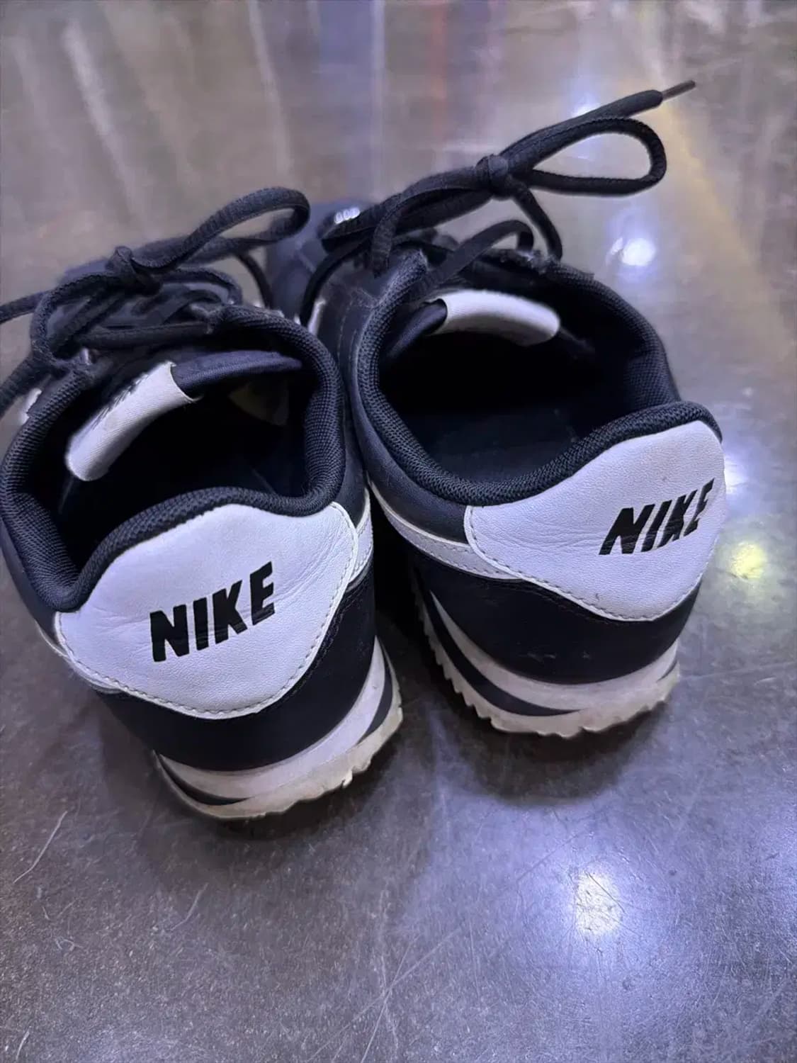 나이키 클래식 코르테즈 레더 블랙 화이트 스니커즈 240 상품이미지6