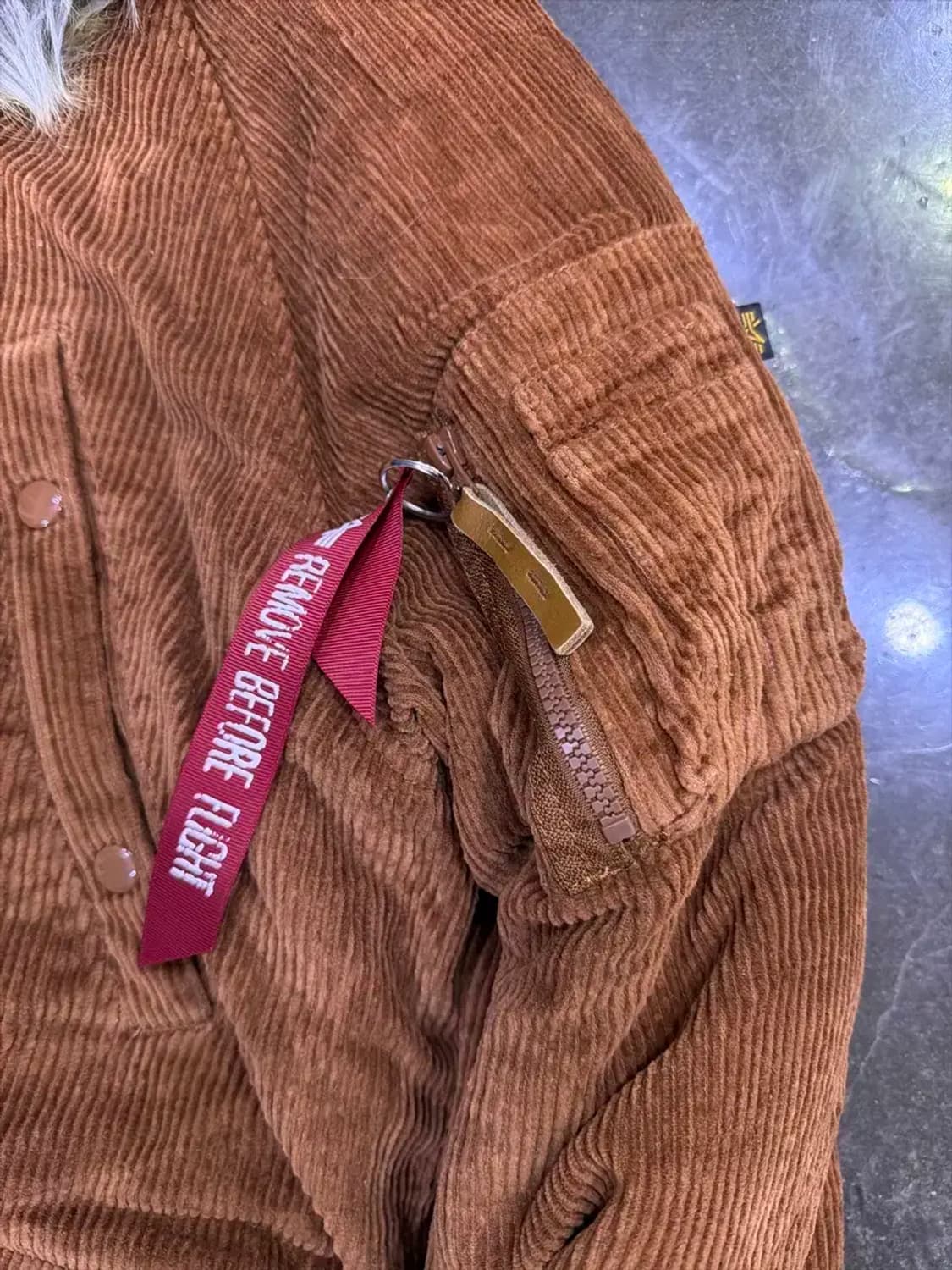 알파 인더스트리 브라운 코듀로이 N3B 봄버 자켓 M 상품이미지7