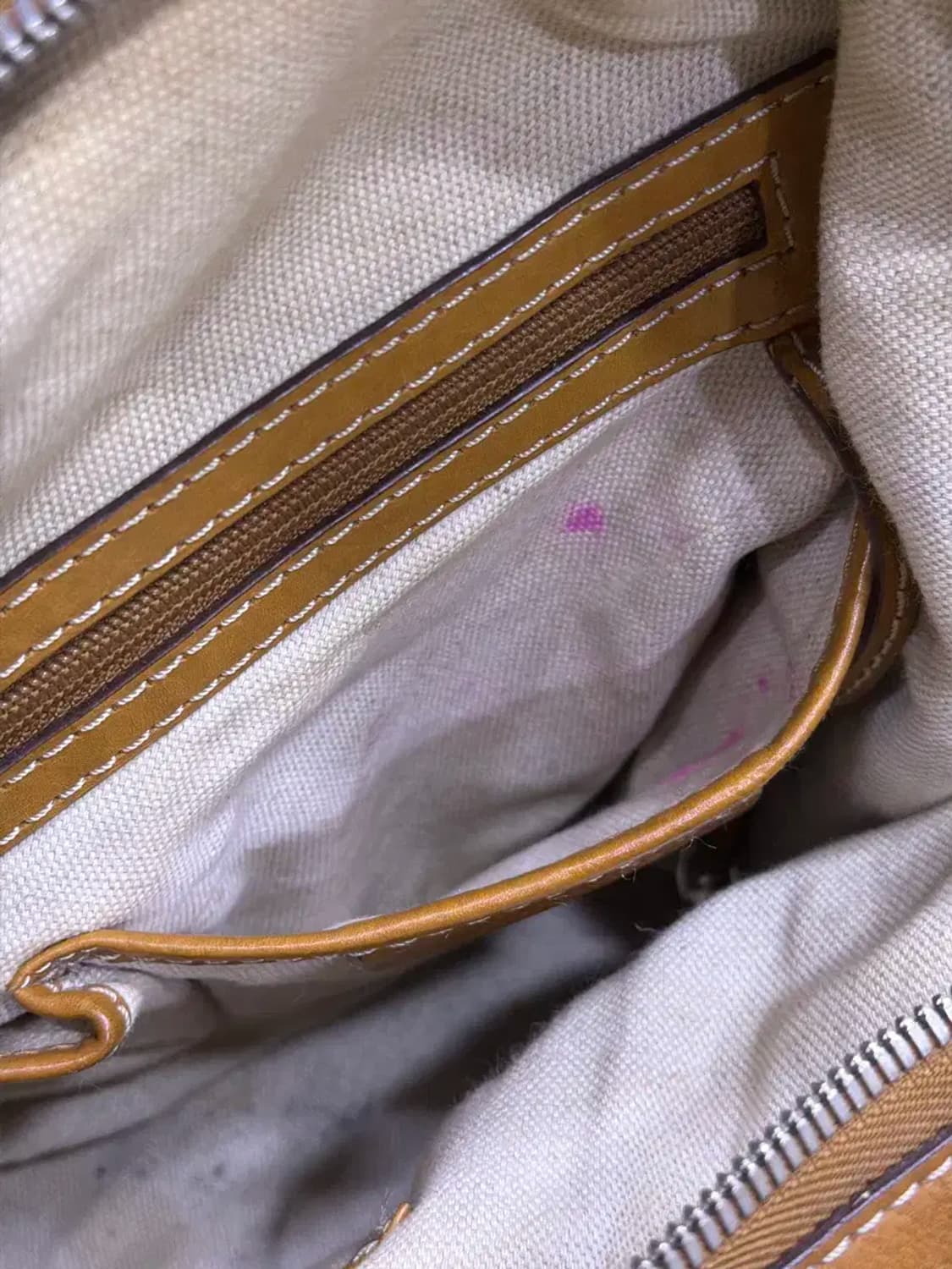 마이클코어스 아스터 스터드 카멜 레더 토트백 상품이미지10