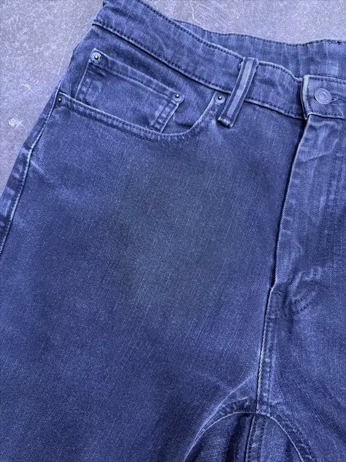 리바이스 541 에슐레틱 테이퍼드핏 블랙 워싱 데님팬츠 33 상품이미지4