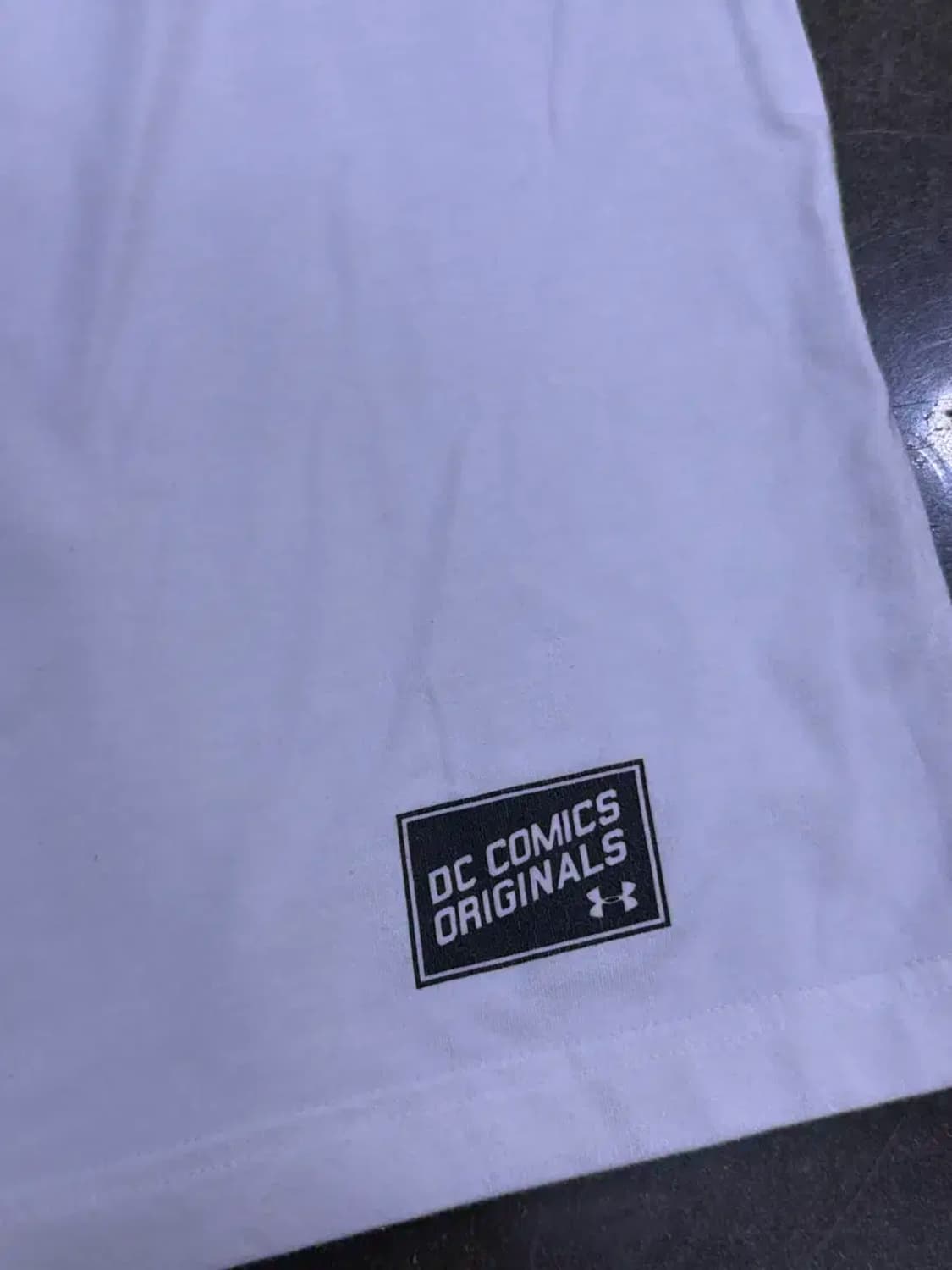 언더아머 DC 코믹스 배트맨 조커 반팔 티셔츠 루즈핏 M 상품이미지4