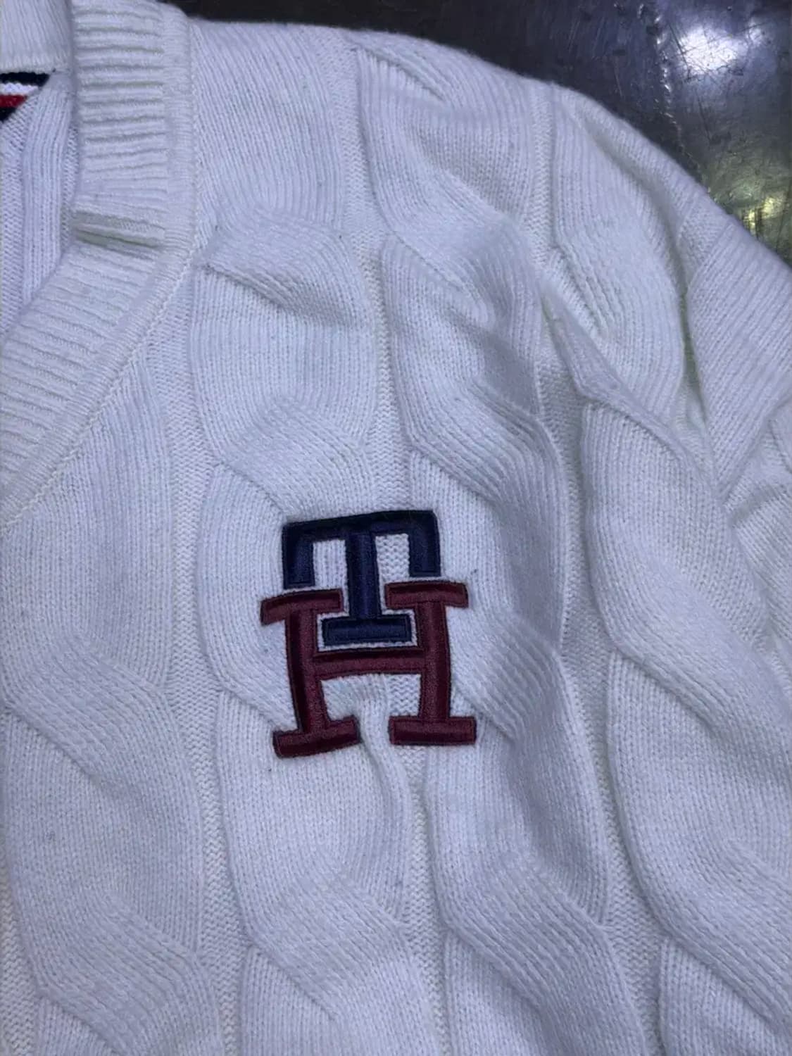 타미힐피거 모노그램 케이블 V넥 니트 스웨터 L 상품이미지5