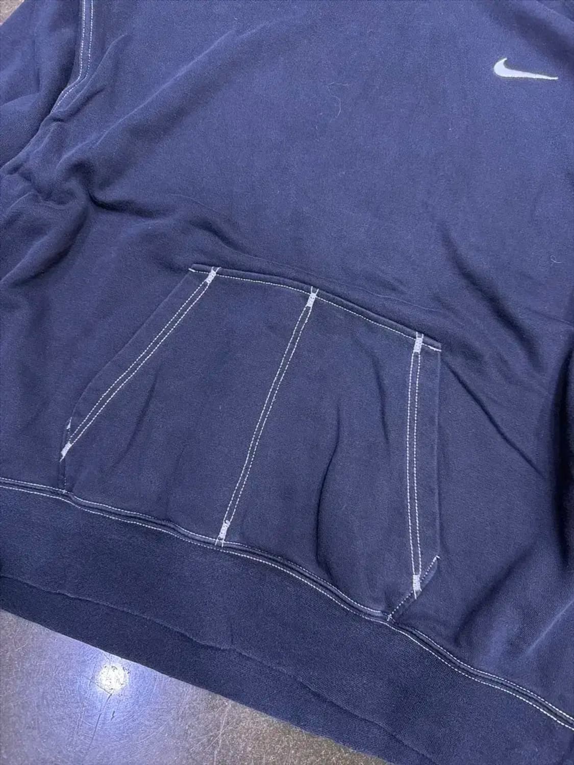 나이키 블랙 화이트 스티치 포인트 스우시 패치 후디 후드티 M 상품이미지4