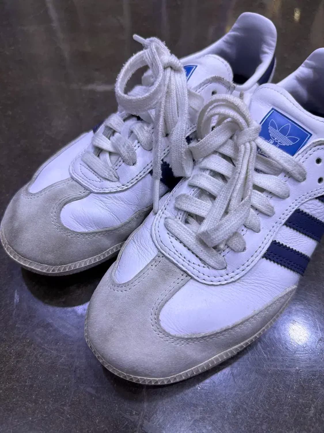 아디다스 삼바 화이트 네이비 스니커즈 235 상품이미지3