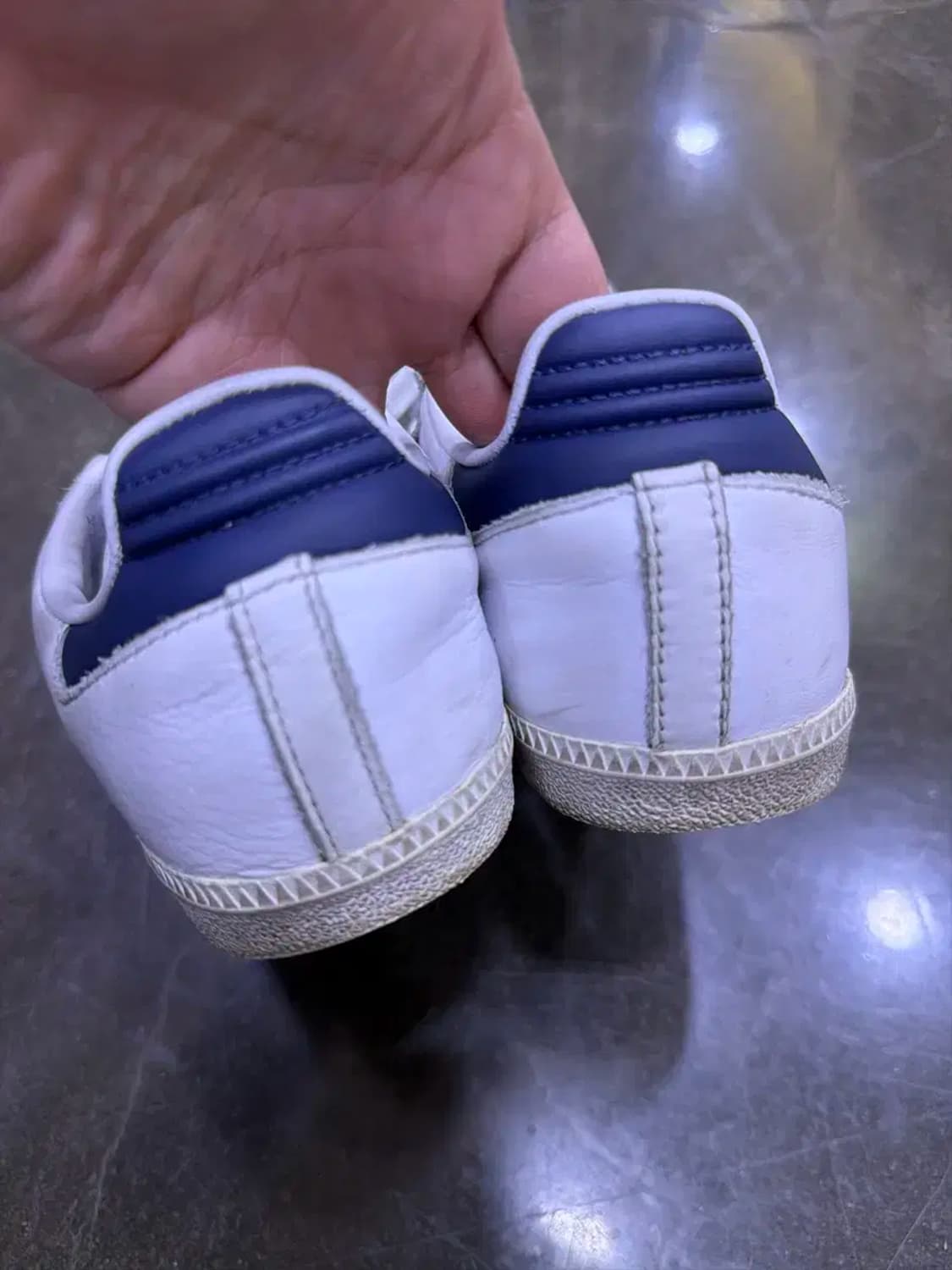 아디다스 삼바 화이트 네이비 스니커즈 235 상품이미지9