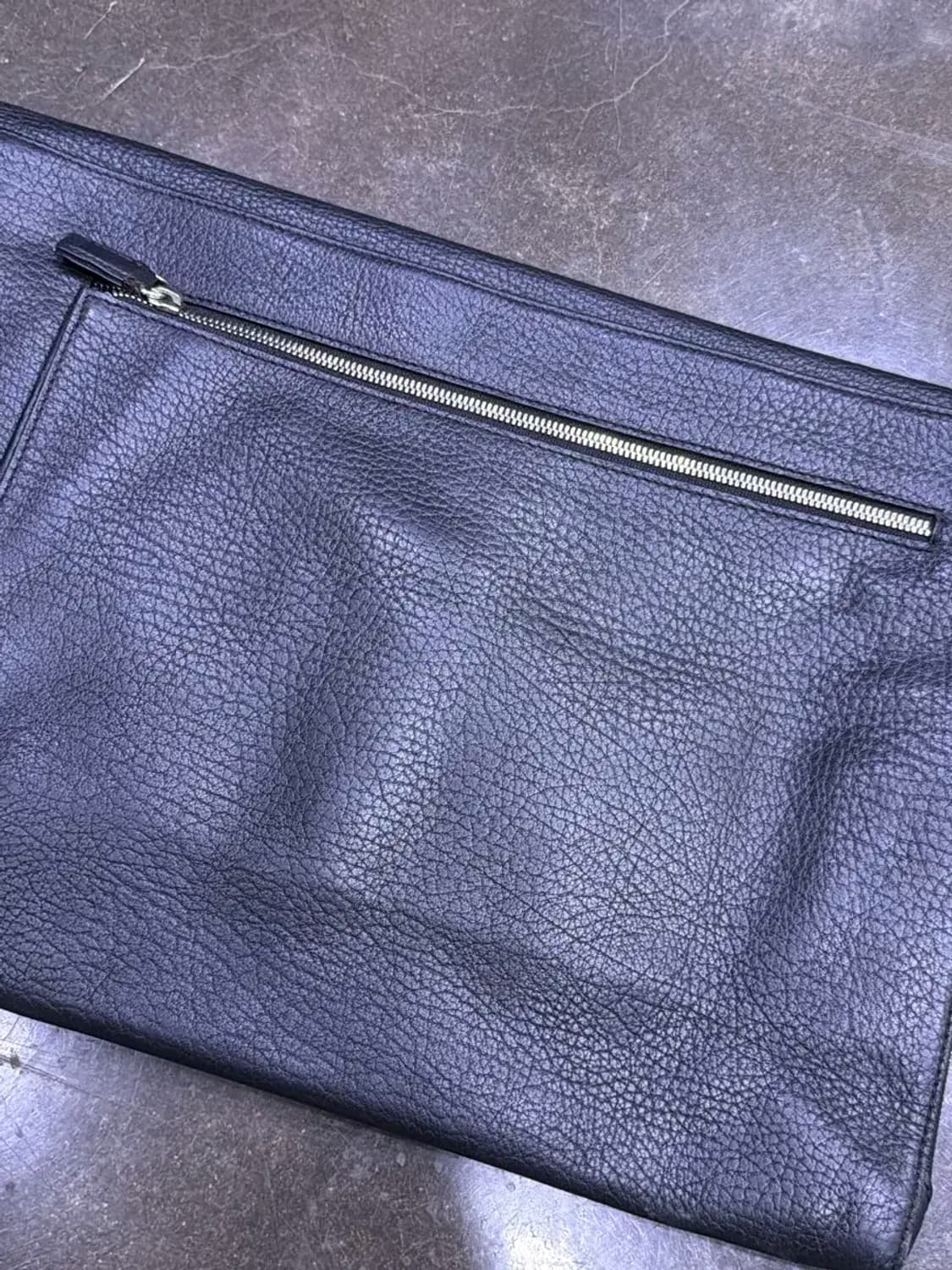 캘빈클라인 컬렉션 가죽 레더 서류 클러치백 상품이미지6