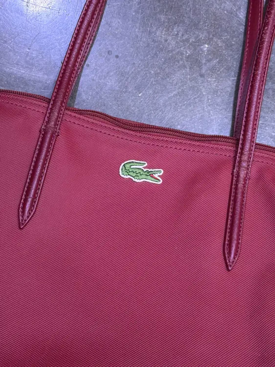 라코스테 숄더 쇼퍼백 L 사이즈 버건디 상품이미지3