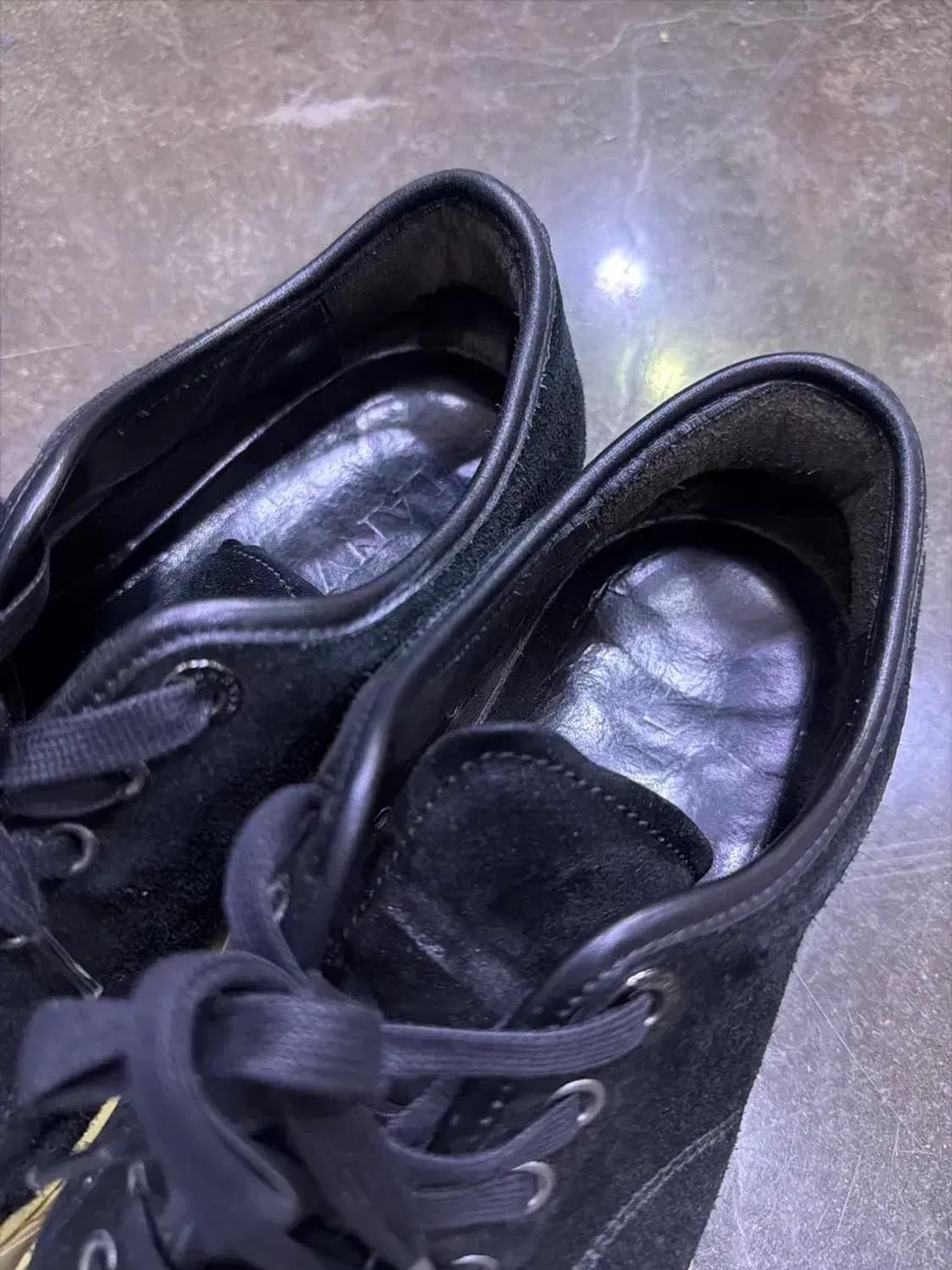 랑방 벨루어 스웨이드 스니커즈 블랙 5 사이즈 240 상품이미지5