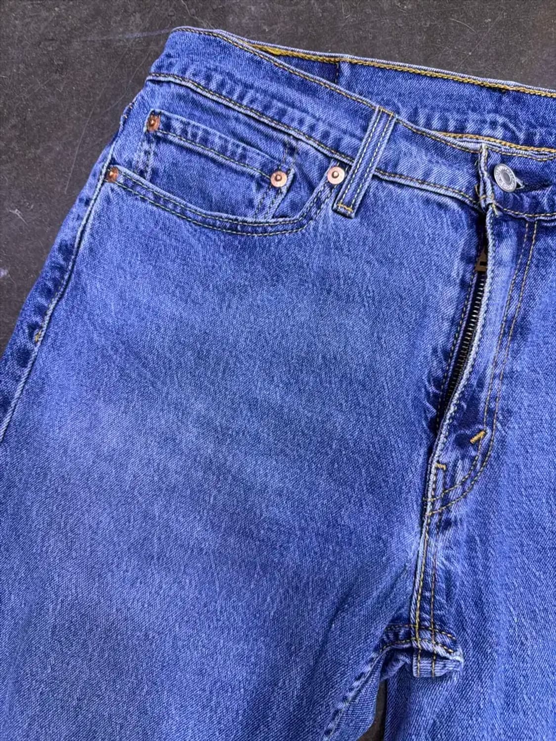 리바이스 511 슬림핏 레트로 스톤워싱 데님팬츠 32 상품이미지4