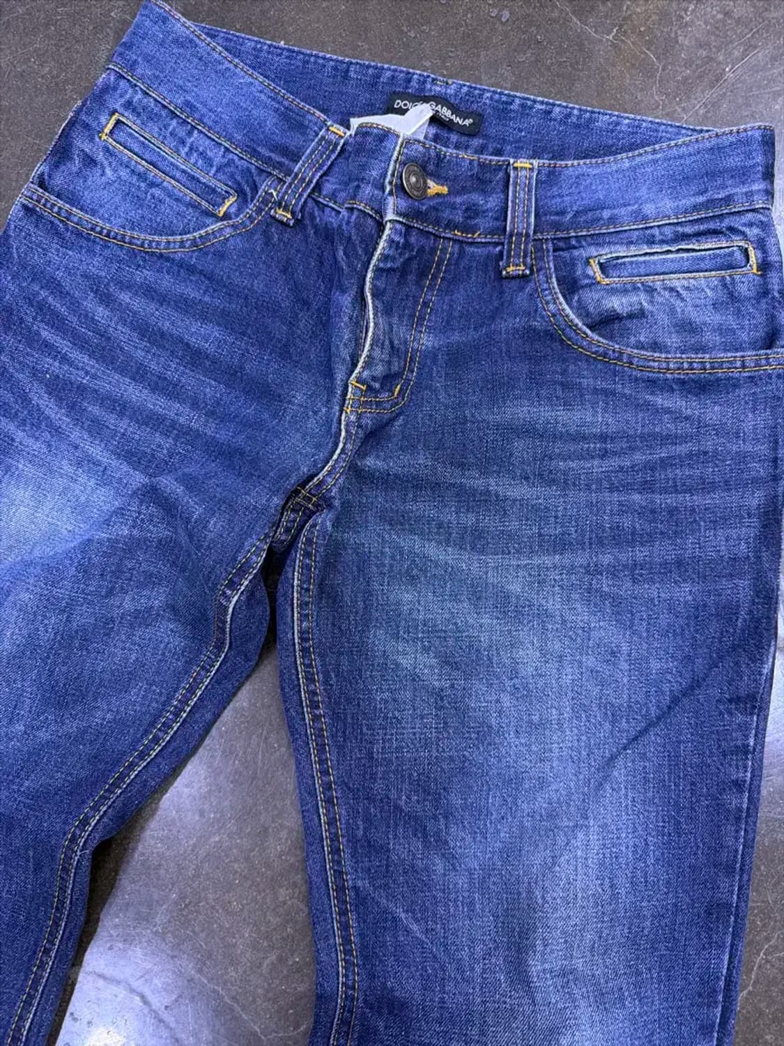 돌체앤가바나 중청 워싱 디테일 슬림 스트레이트핏 데님팬츠 48 상품이미지3