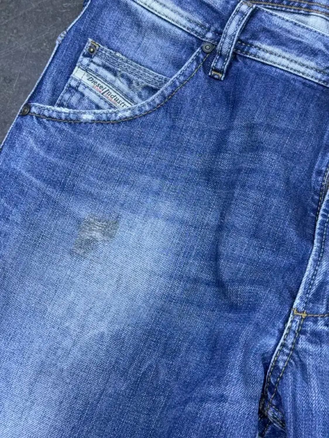 디젤 크룰리 빈티지 워싱 데미지 레귤러 슬림 데님팬츠 32 상품이미지3