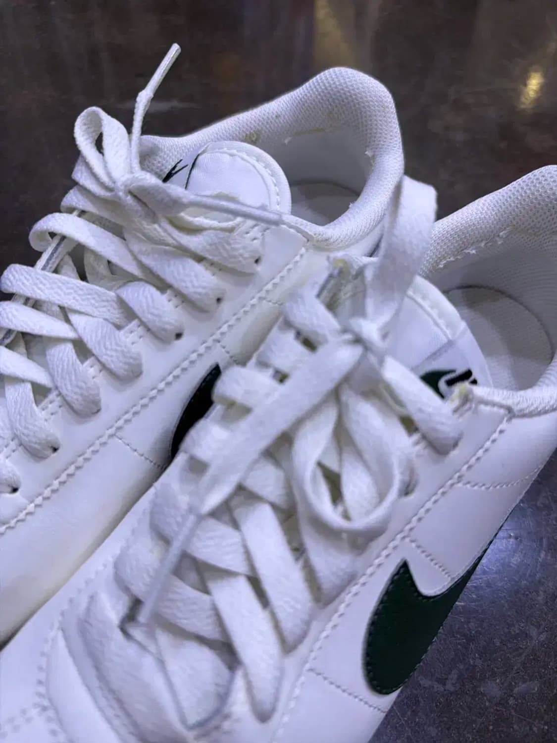 나이키 코르테즈 우먼스 화이트 그린 검 스니커즈 240 상품이미지4