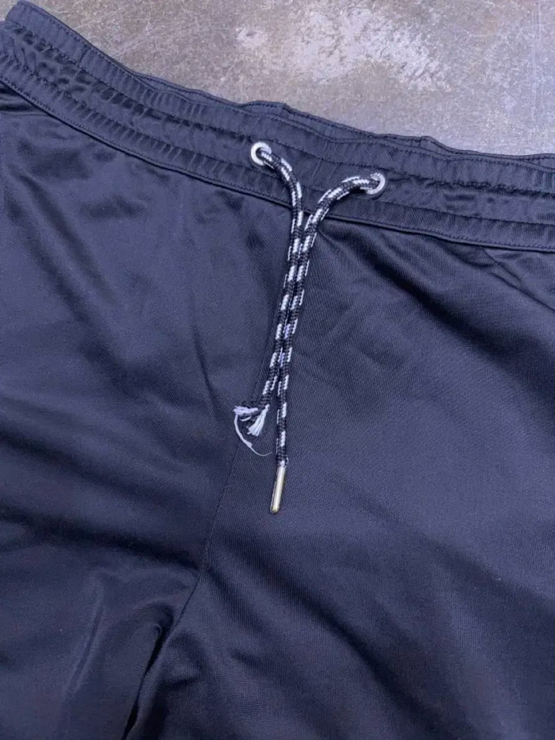 아르마니 익스체인지 사이드 테이프 로고 쇼츠 블랙 L 상품이미지3