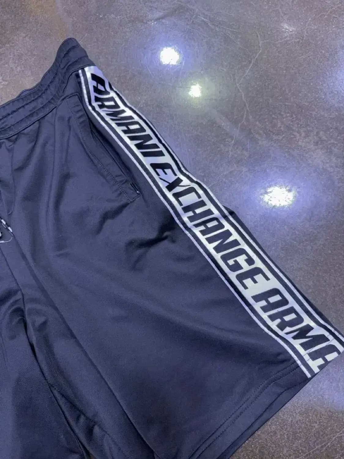 아르마니 익스체인지 사이드 테이프 로고 쇼츠 블랙 L 상품이미지5