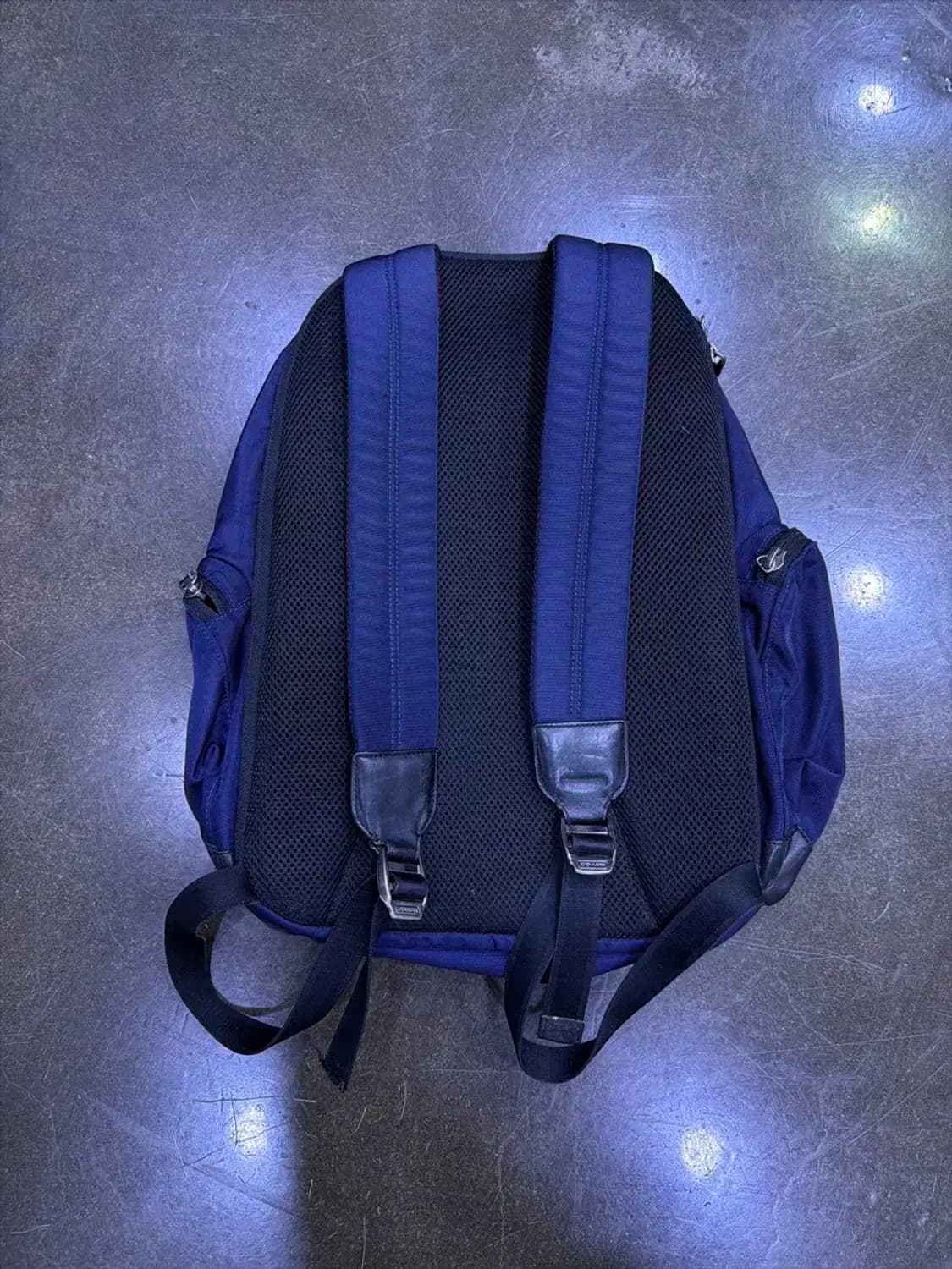 코치 보야지 백팩 네이비 가방 상품이미지2