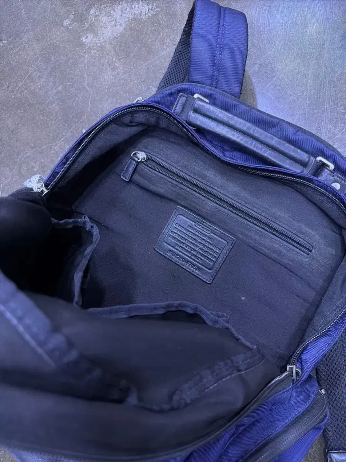 코치 보야지 백팩 네이비 가방 상품이미지9