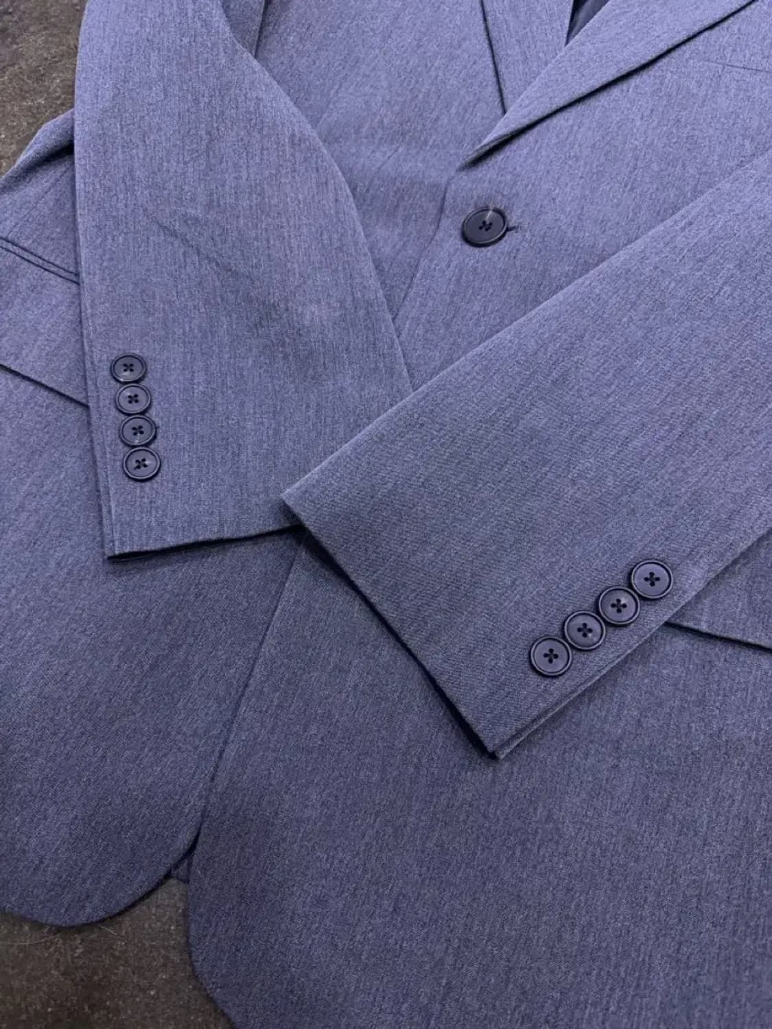 무신사스탠다드 대디 숄더 오버사이즈 블레이저 미디엄 그레이 L 상품이미지7