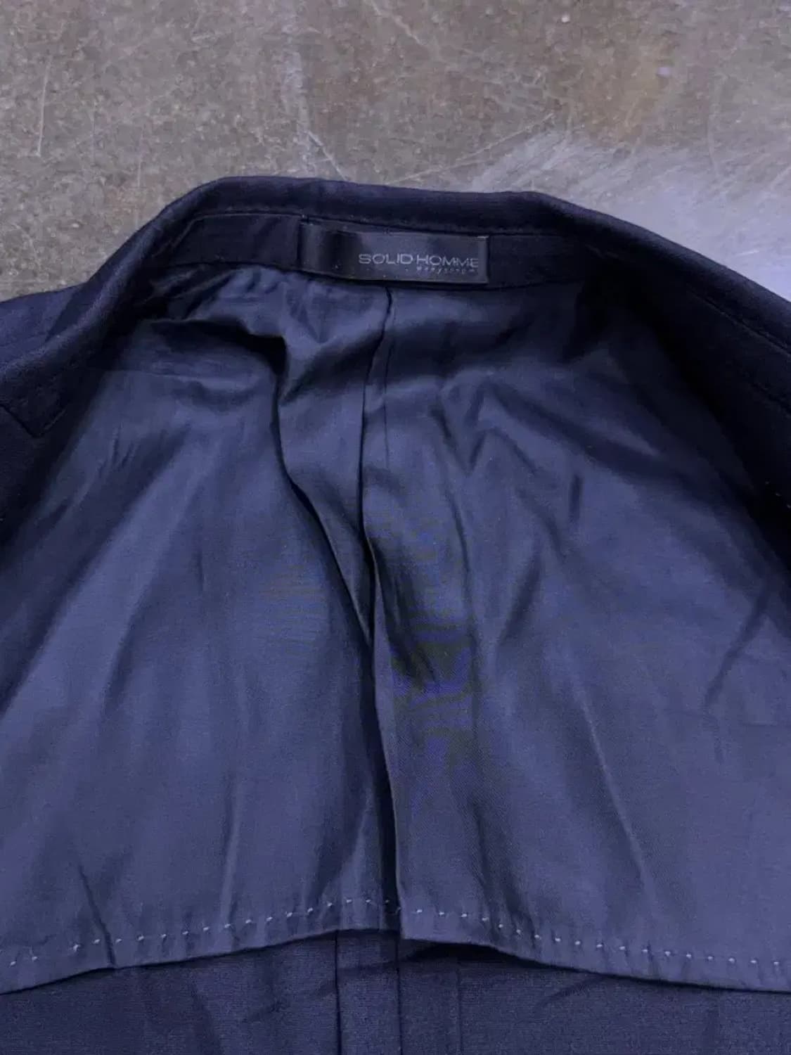 솔리드옴므 우영미 슬림 싱글 투버튼 블레이저 자켓 100 상품이미지7