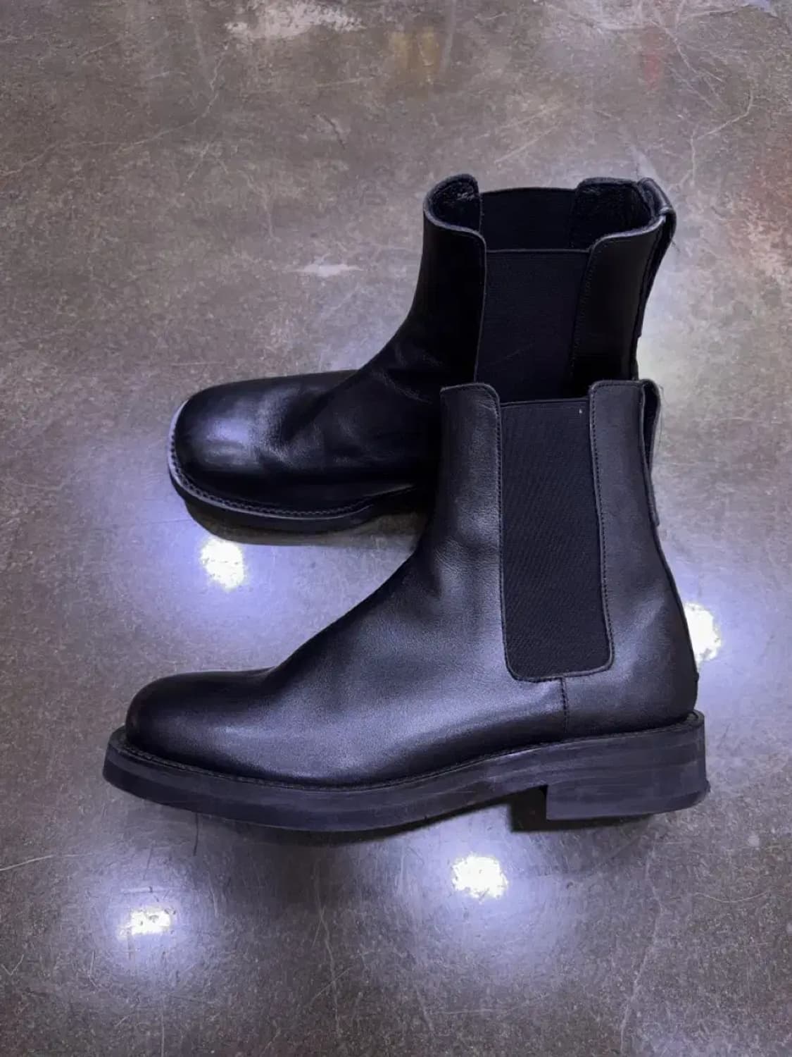 무신사스탠다드 스퀘어 라운드토 첼시부츠 275 상품이미지5