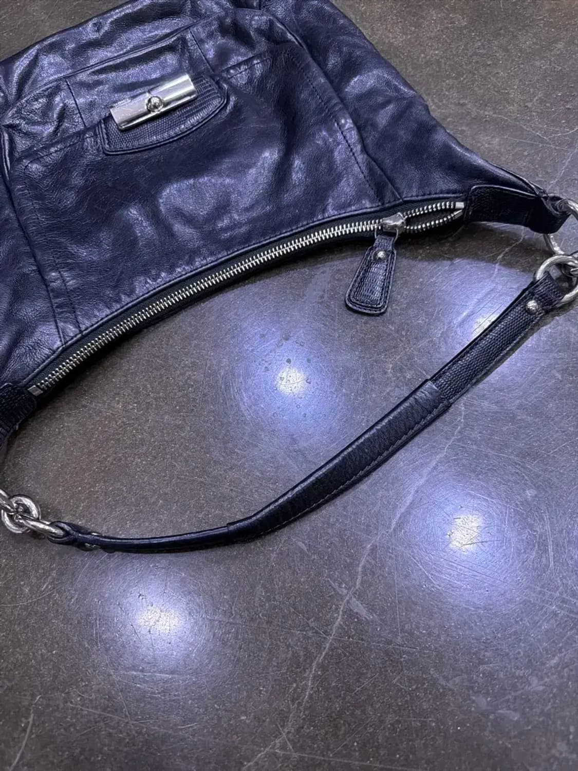 코치 크리스틴 레더 호보 숄더백 상품이미지6