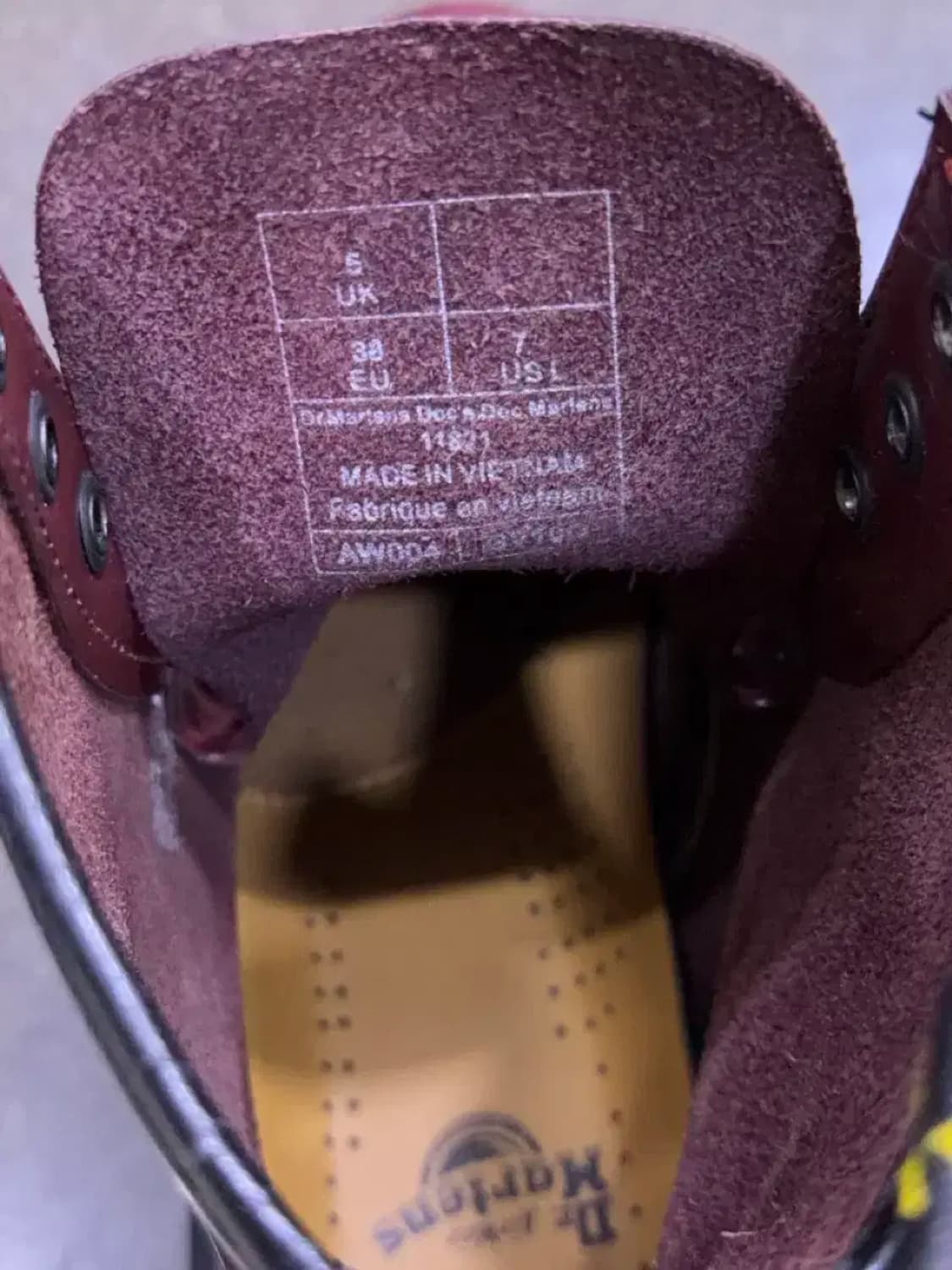 닥터마틴 11821 체리레드 8홀 워커부츠 240 상품이미지9