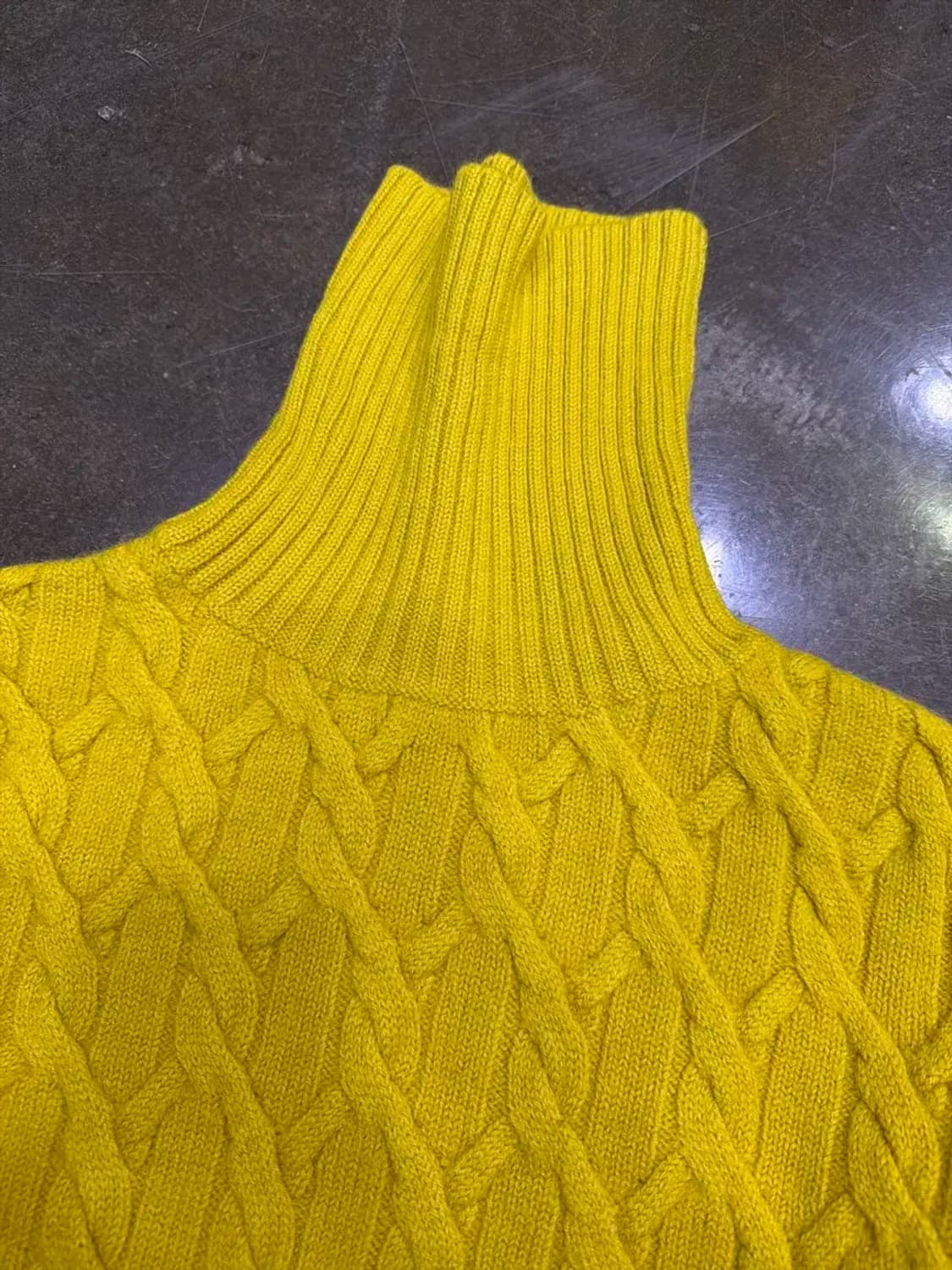 COS 코스 100% 울 터틀넥 스웨터 사이드 절개 케이블 니트 S 상품이미지4