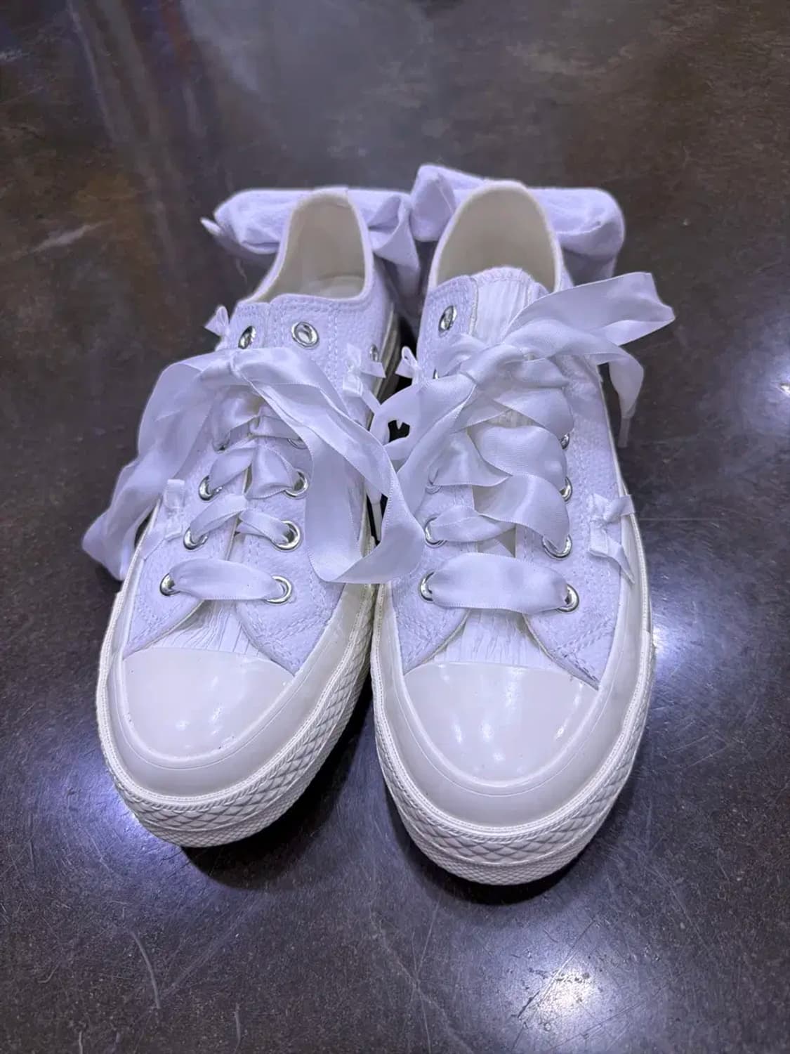 컨버스 올스타 척테일러 70 로우 보우즈 리본 스니커즈 240 상품이미지3