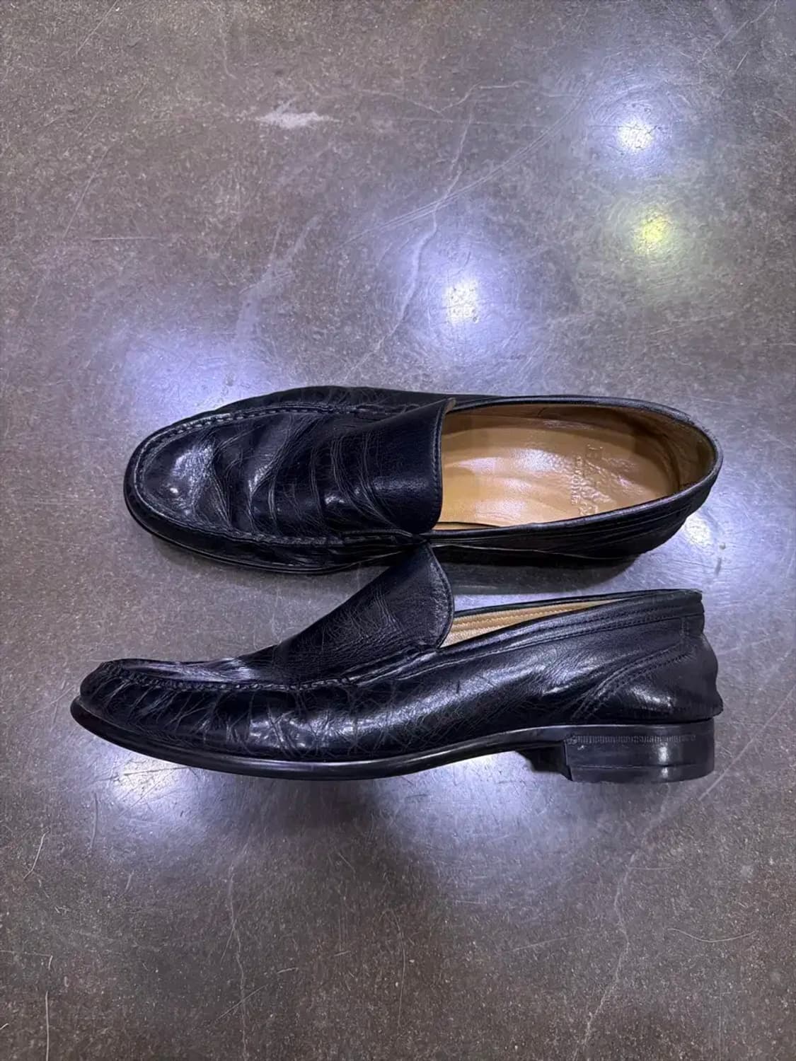 발리 클래식 콜마르 심플 로퍼 블랙 8.5 상품이미지6