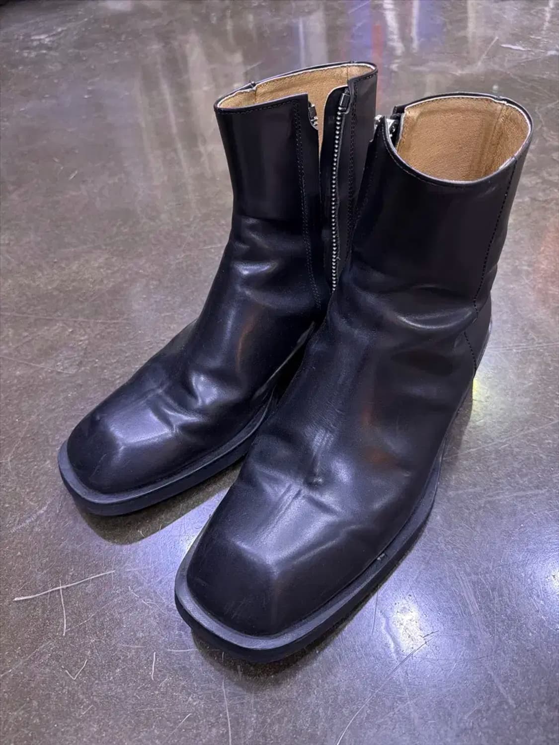 메종미네드 스퀘어토 지퍼 부츠 블랙 260 상품이미지1