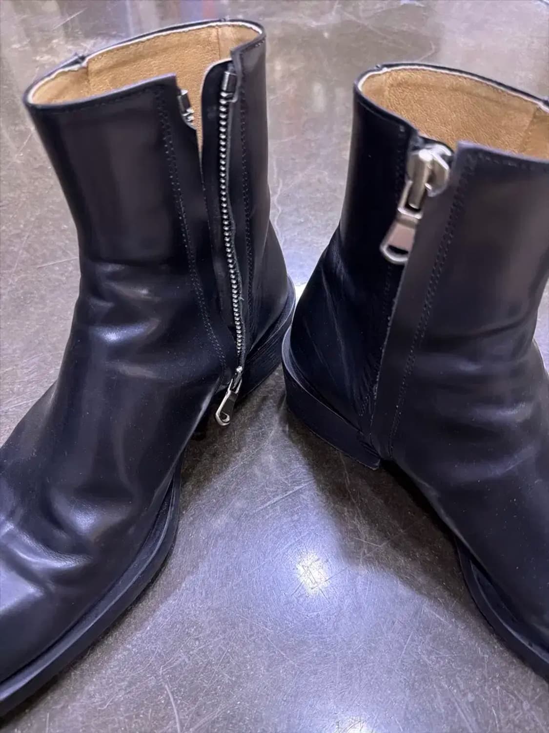 메종미네드 스퀘어토 지퍼 부츠 블랙 260 상품이미지4