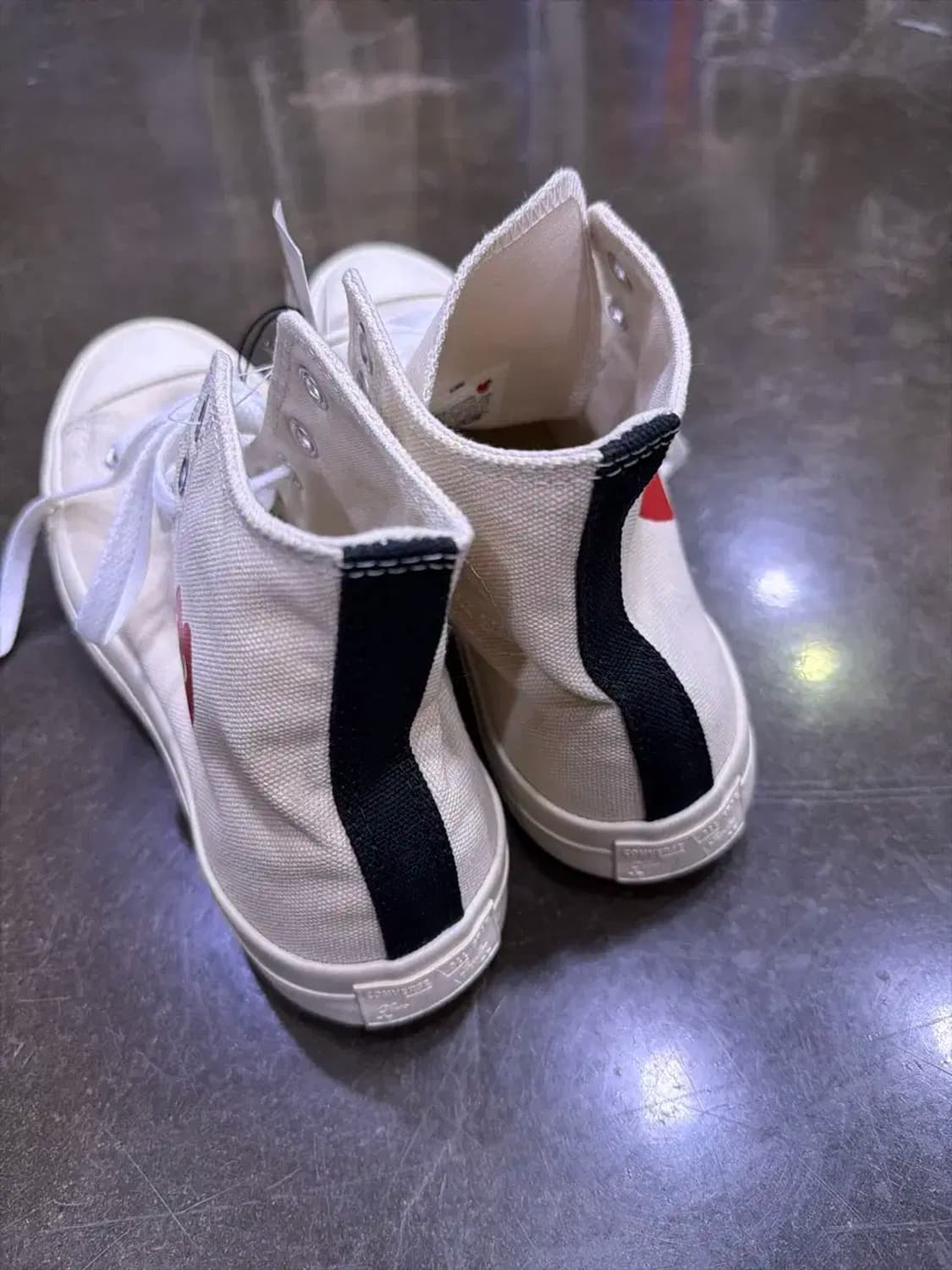 컨버스 꼼데가르송 싱글 하트 척 70 하이 스니커즈 275 상품이미지9