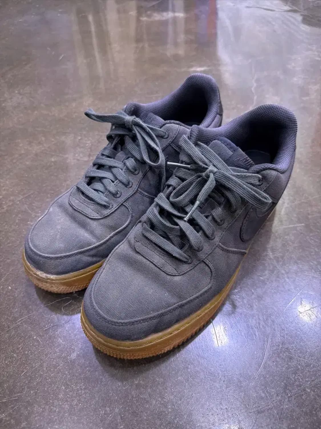 나이키 에어포스1 07 로우 캔버스 그레이 블랙 검솔 270 상품이미지1