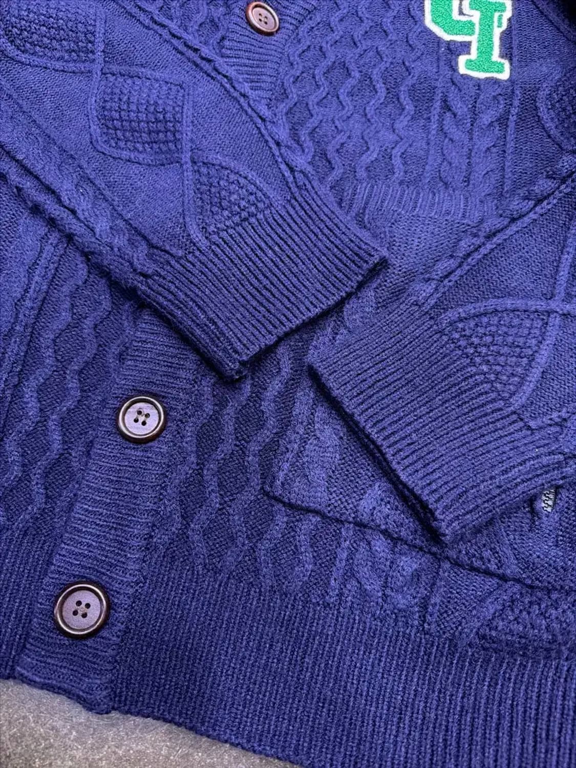 오아이오아이 oioi 디즈니 콜라보 미키마우스 케이블 니트 가디건 상품이미지7