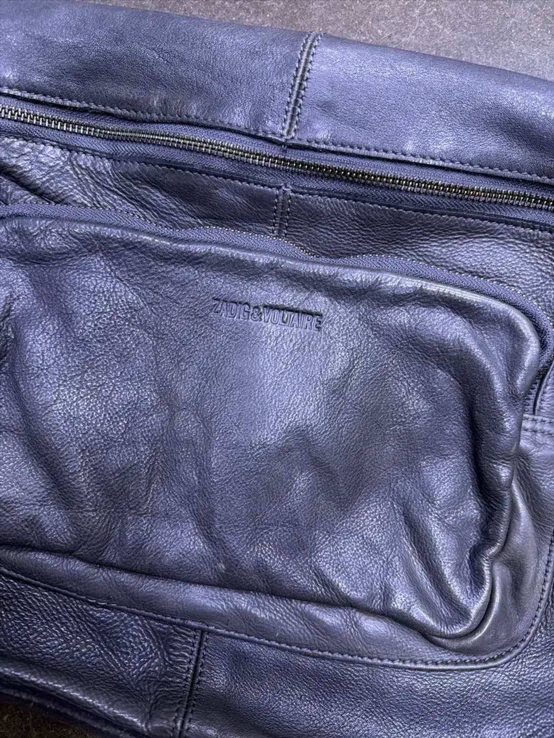 쟈딕앤볼테르 멀티 포켓 유틸리티 레더 그레이 숄더 크로스백 상품이미지3