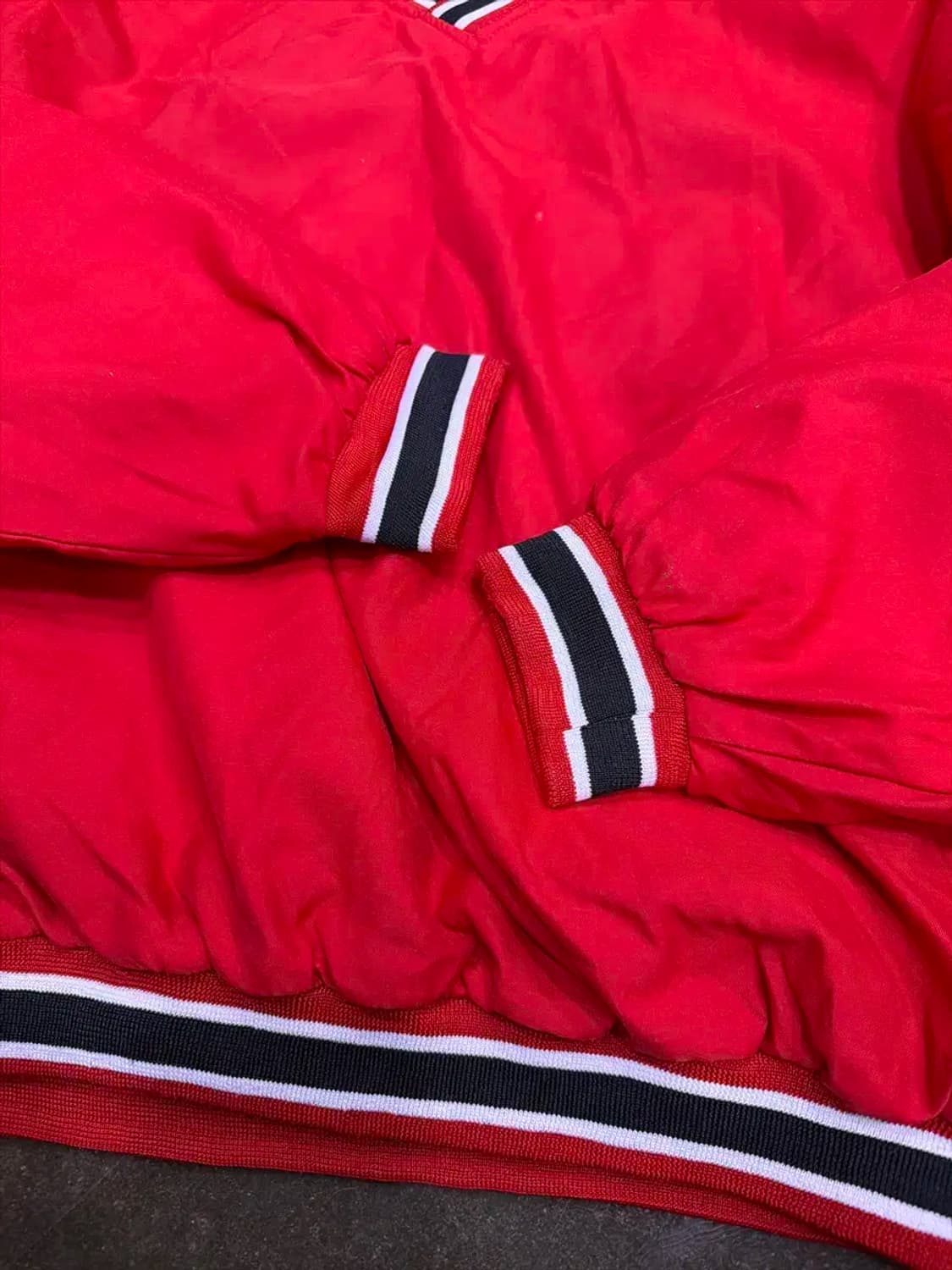 리복 클래식 올드스쿨 V넥 숄더 자수 웜업 바람막이 M 상품이미지5