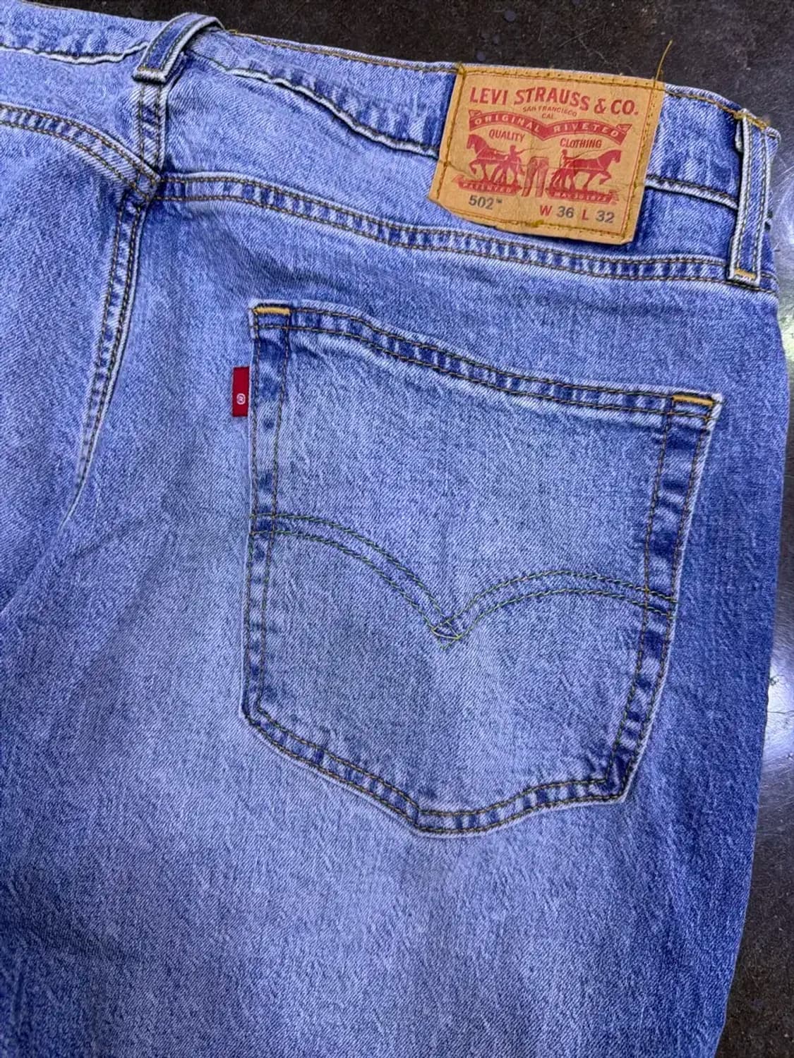 리바이스 502 테이퍼드핏 빈티지 타이 워싱 데님팬츠 36 상품이미지7