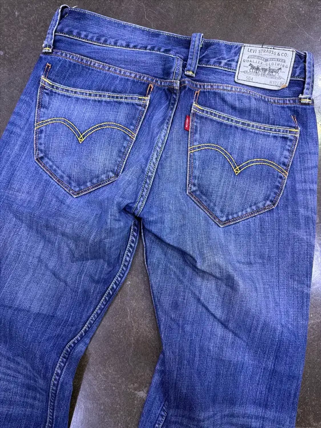 리바이스 504 레귤러 스트레이트핏 빈티지 워싱 데님팬츠 32 상품이미지7