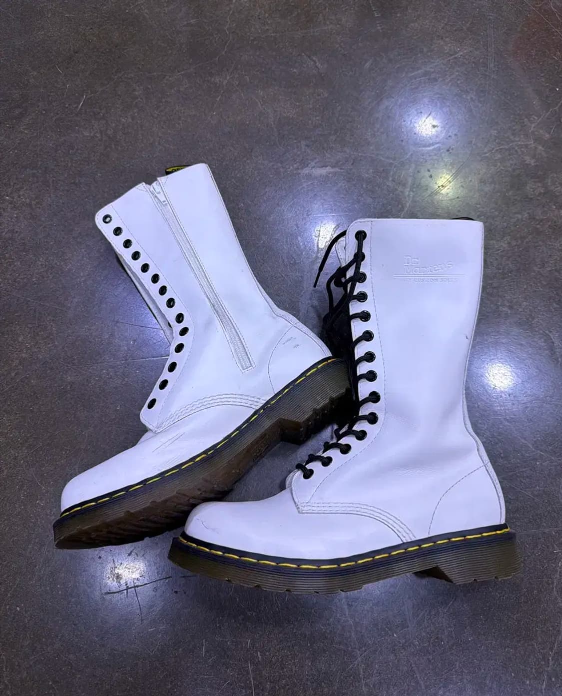 닥터마틴 1914W 14홀 지퍼 부츠 워커 화이트 250 상품이미지7