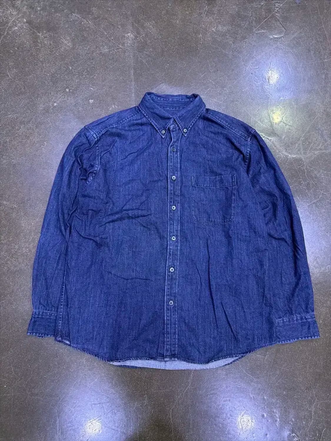 유니클로 포켓 버튼다운 캐쥬얼 데님셔츠 딥인디고 XL 상품이미지1