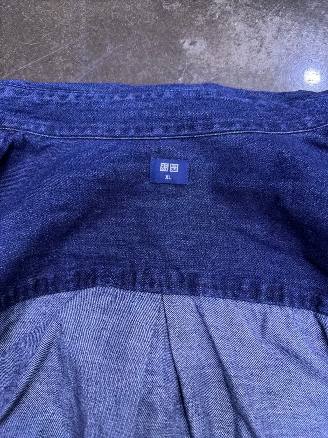 유니클로 포켓 버튼다운 캐쥬얼 데님셔츠 딥인디고 XL 상품이미지6