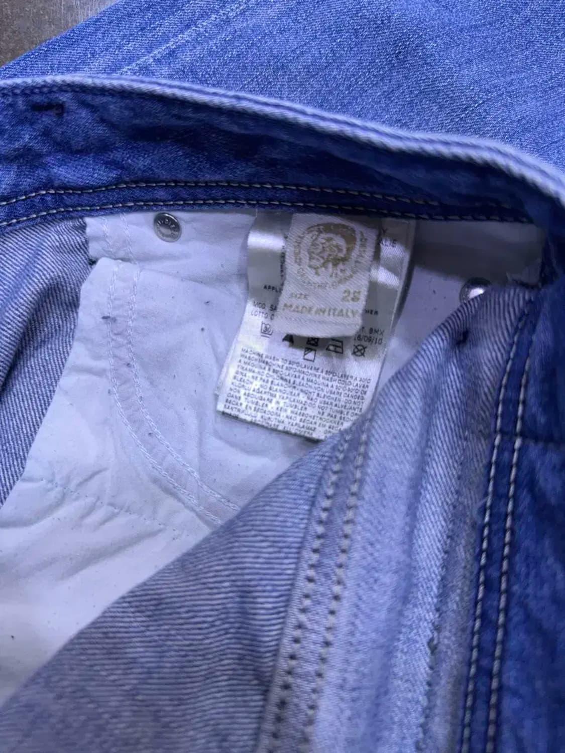 디젤 사파도 레귤러 슬림 스트레이트핏 빈티지 데님팬츠 28 상품이미지10