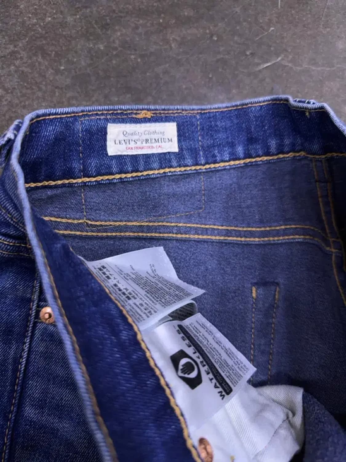 리바이스 505 프리미엄 빅E 약기모 워싱 레귤러 데님팬츠 30 상품이미지10