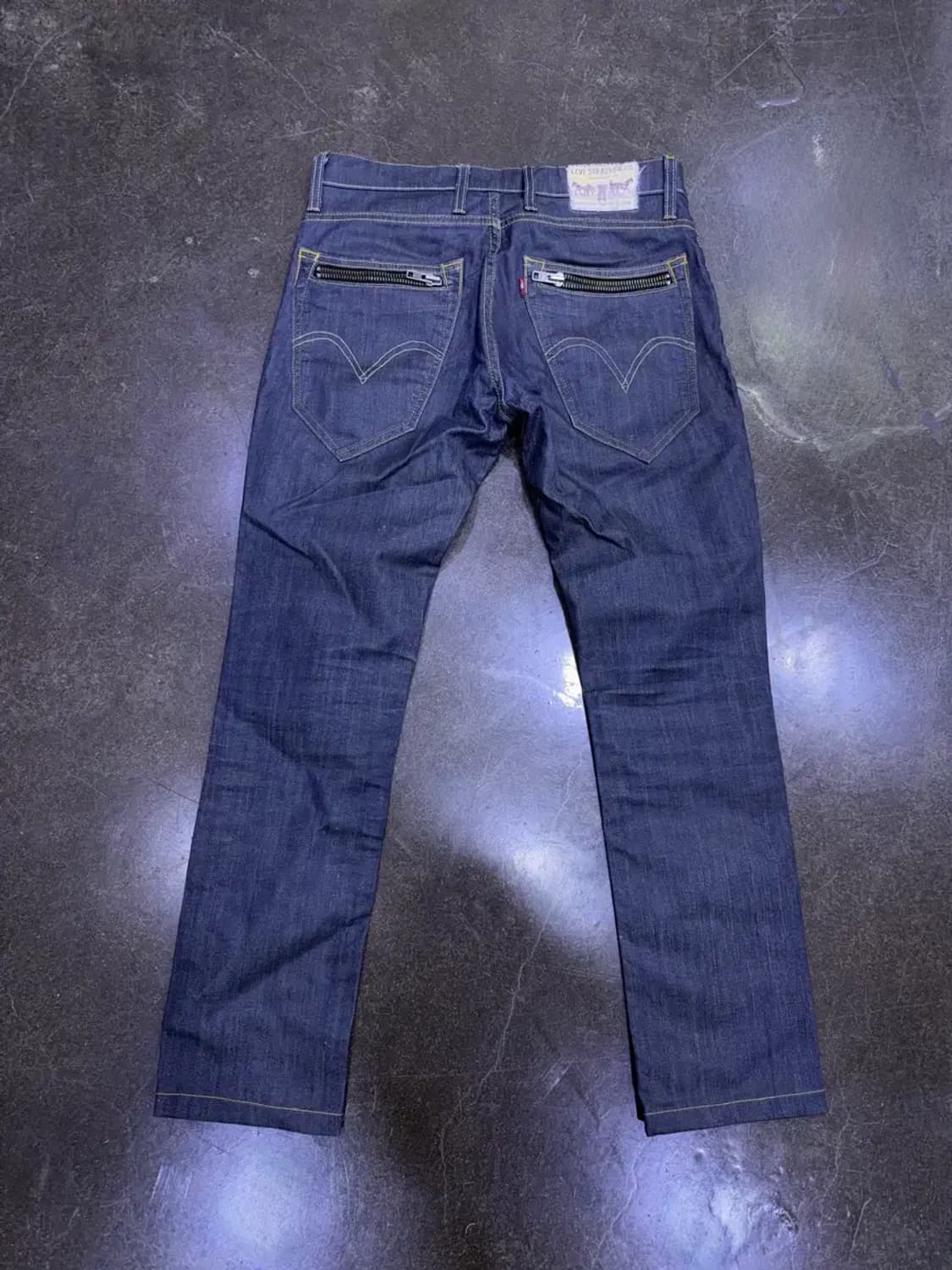 리바이스 513 슬림 스키니 레그 지퍼 디테일 데님팬츠 32 상품이미지2