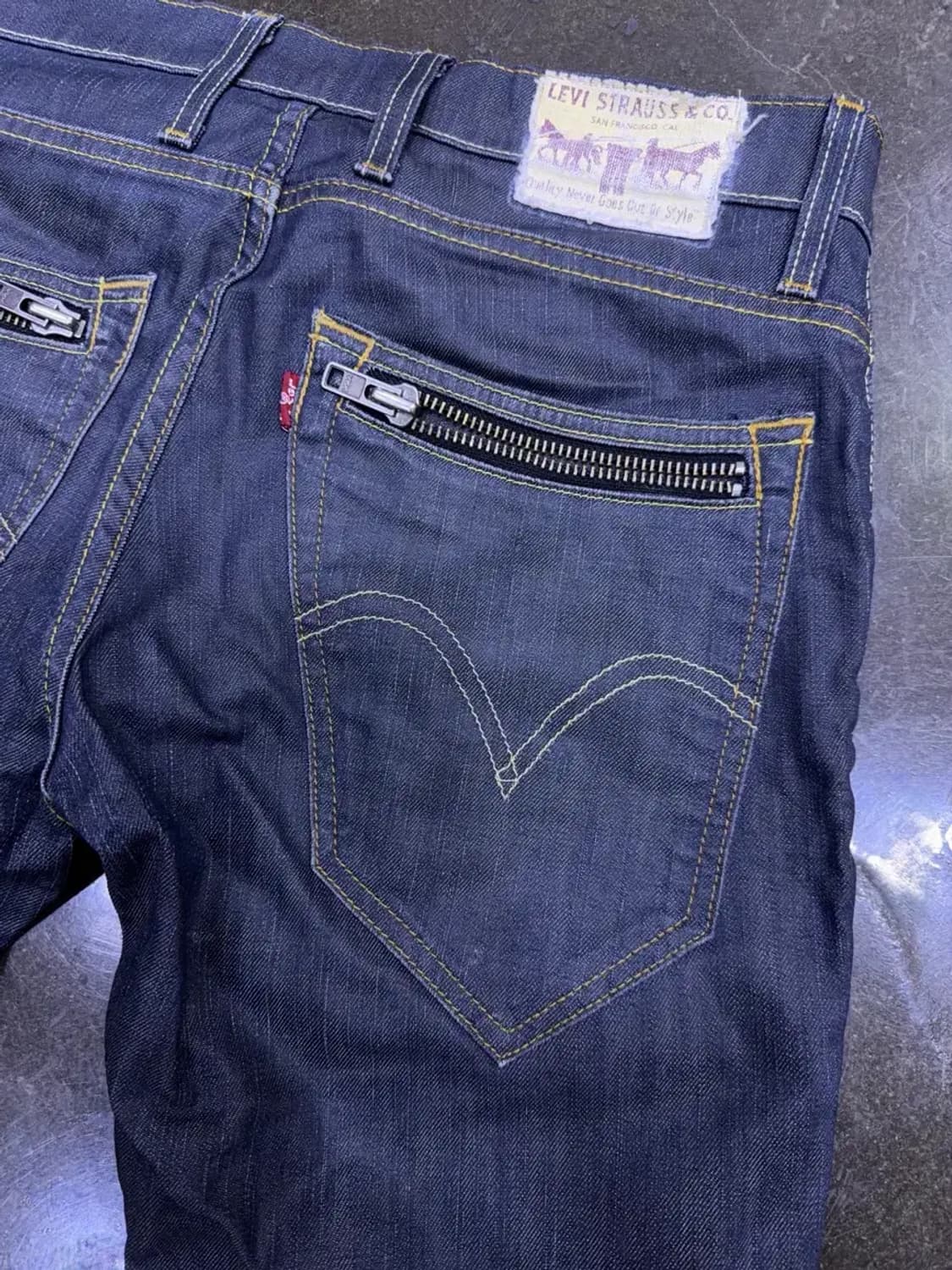 리바이스 513 슬림 스키니 레그 지퍼 디테일 데님팬츠 32 상품이미지8