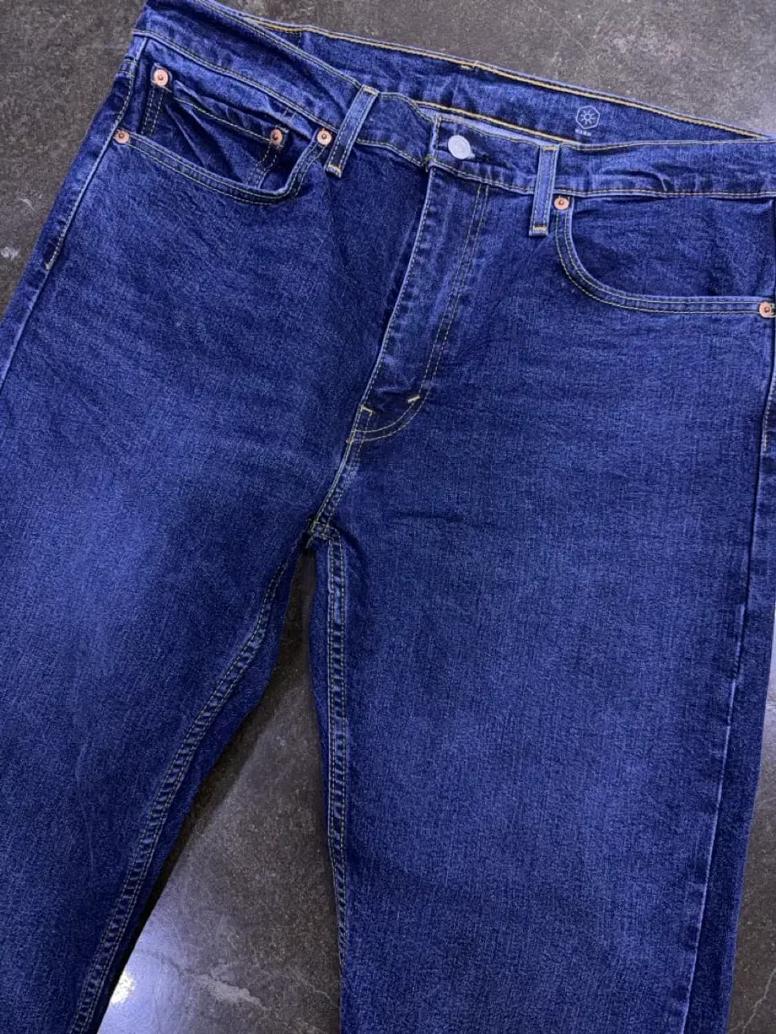 리바이스 502 테이퍼드핏 중청 워싱 웜 약기모 데님팬츠 36 상품이미지3