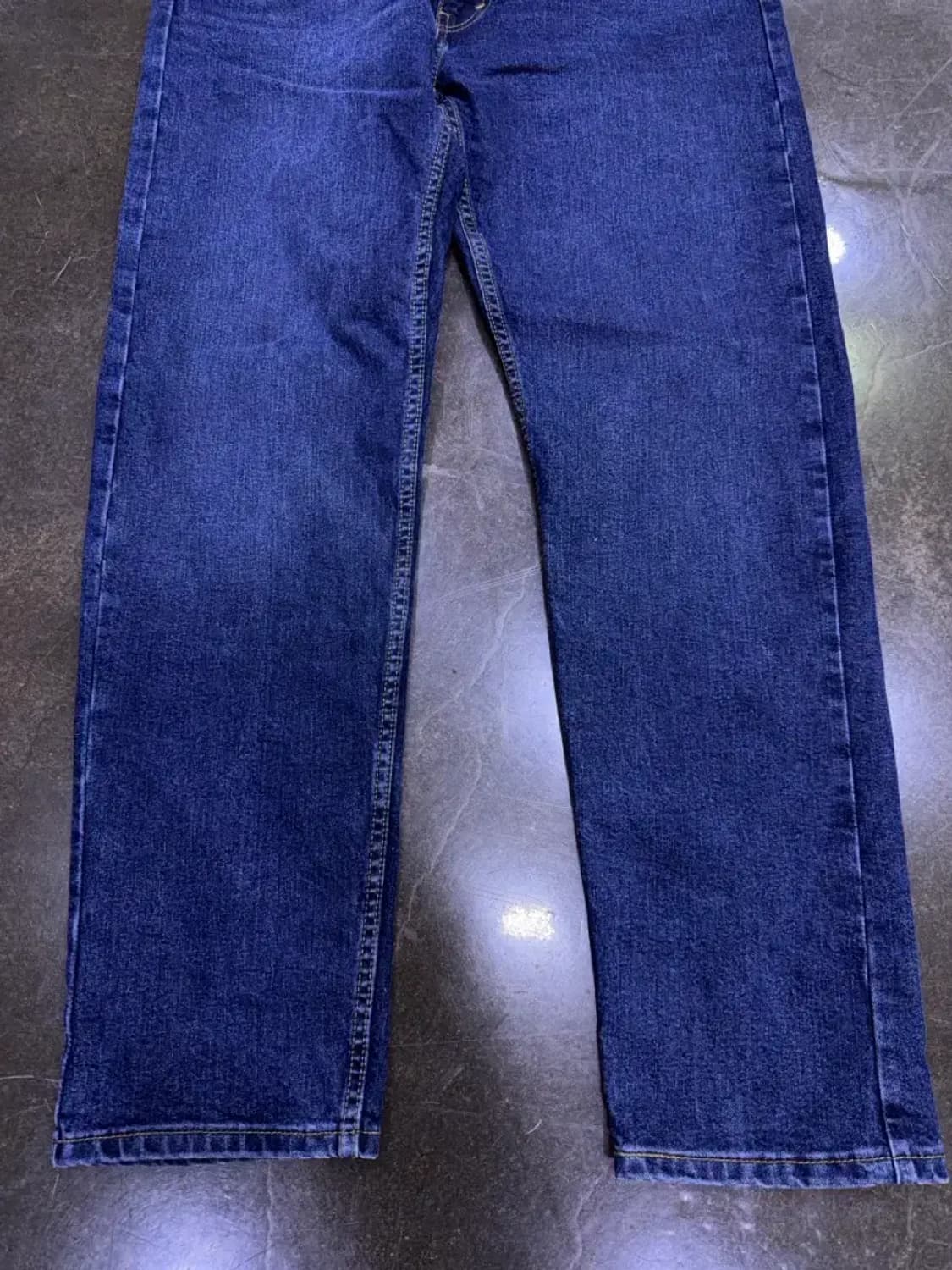 리바이스 502 테이퍼드핏 중청 워싱 웜 약기모 데님팬츠 36 상품이미지5